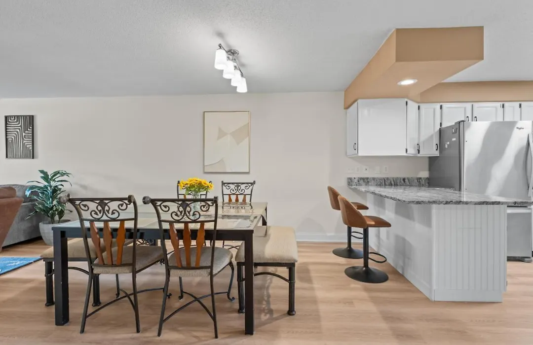 Dells Paradise At Lighthouse Cove Condominiums-1